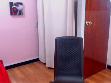 شاطيء عراة لتبادل الزوجات مع الاغراب