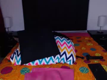 جسمها احا جامد نيك والواد ينيكها بجنون