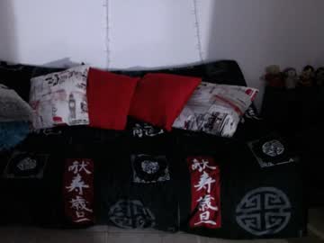 الاخت المنحرفة تستدرج اخوها للنيك