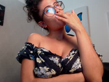 شاحنة متنقلة مخصصة للنيك تتجول لالتقاط الشراميط