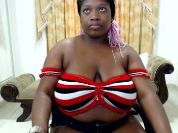 الأم الممحونة تتناك بعنف من صديق ابنها سكس أمهات مترجم